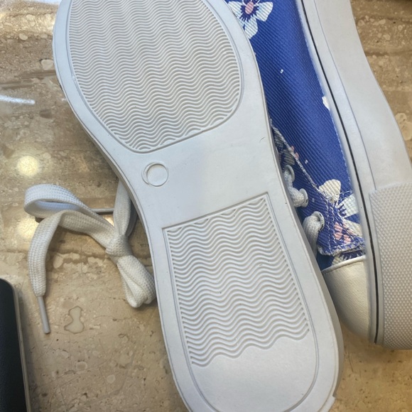 Flowered tennis style shoes. Please see size comment in description - Picture 5 of 6